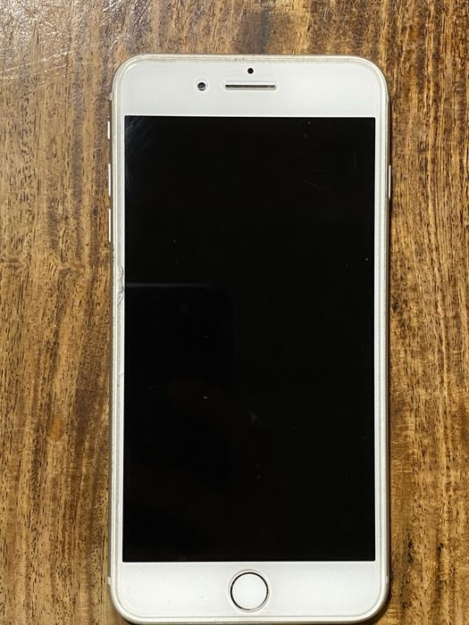 iPhone 8 Plus biały , kabel, 2 etui, oryginalna ładowarka