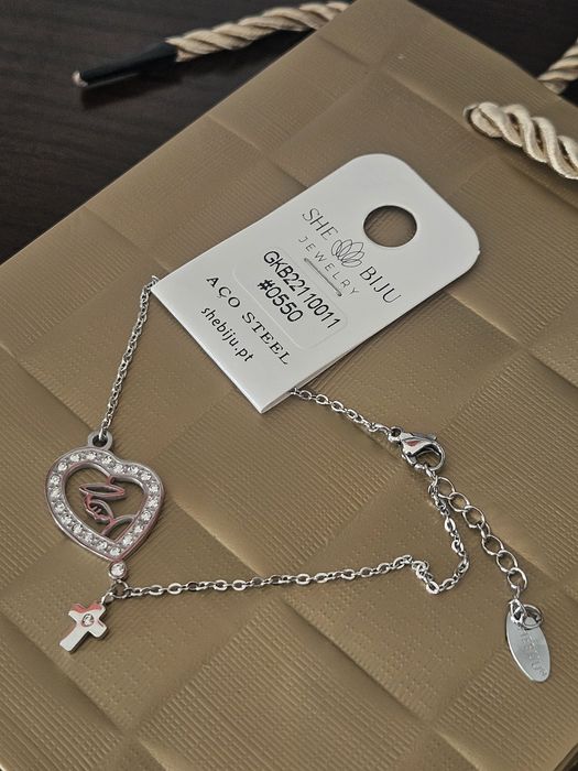 Conjunto em aço prateado colar e pulseira Nossa Senhora de Fátima