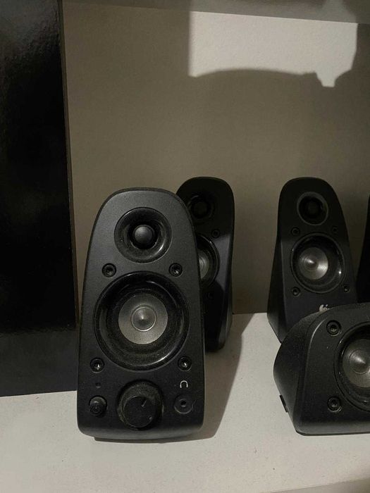 Sistema de Colunas 5.1 Logitech Z506 - Surround Sound 150W