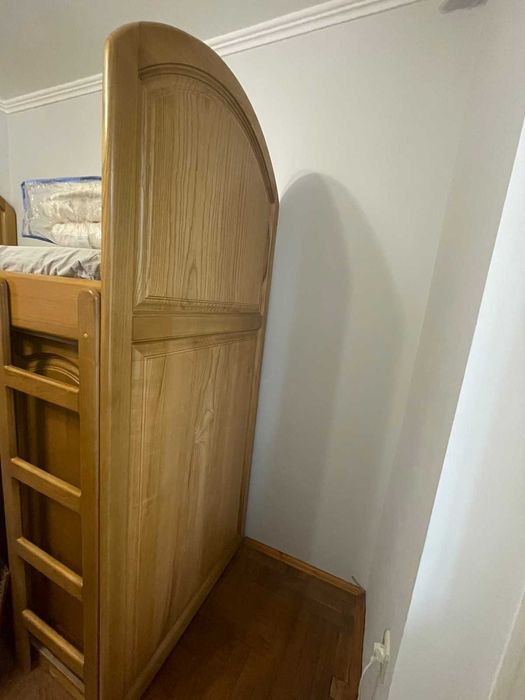 Двоярусне ліжко-шафа