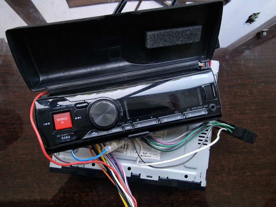 Alpine UTE 72BT c/ novo ligação Bluetooth e USB