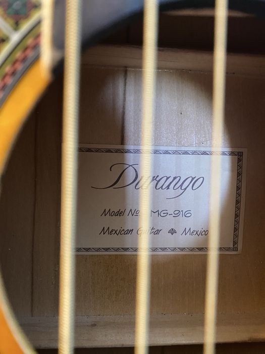 Gitara akustyczna