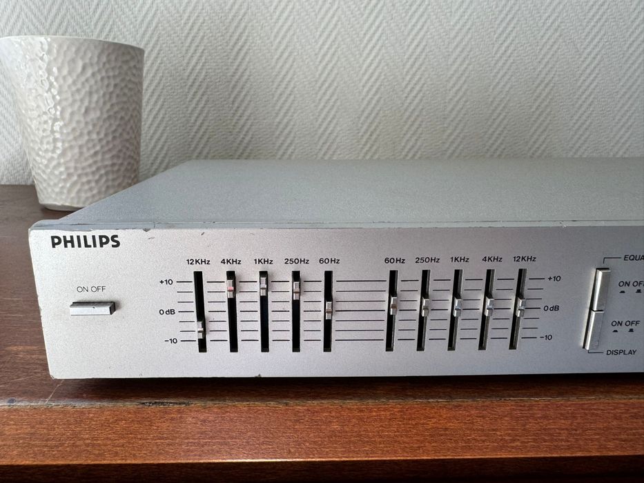 Equalizer Philips F3538 echo