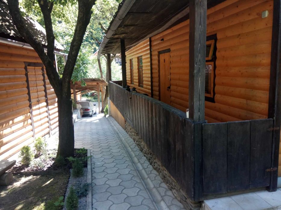 Здається файна хата...