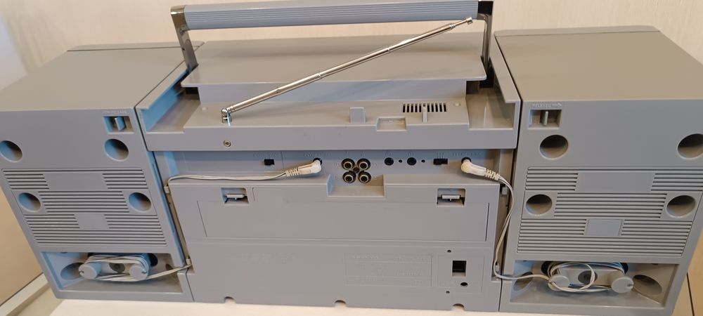 Sanyo C-35 требует ремонта.