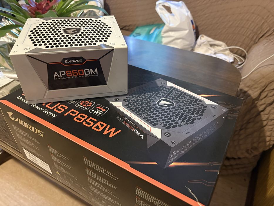 Aorus p850w white