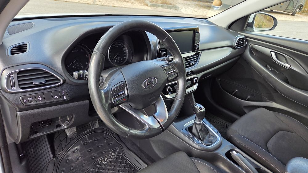 Hyundai i30 SW — fotografia 9