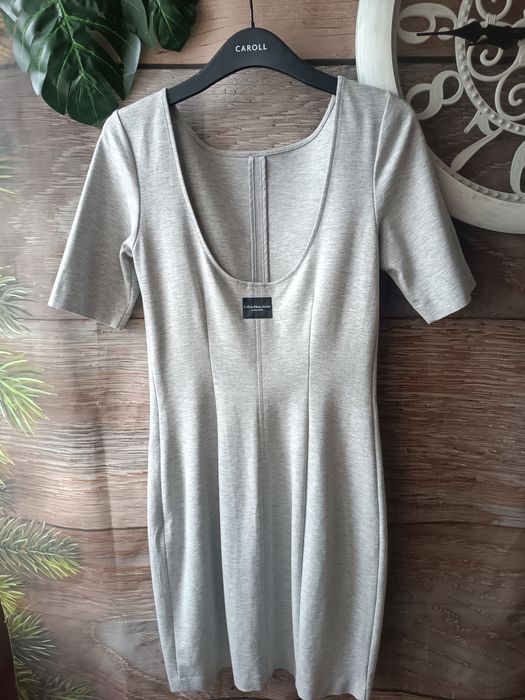 Брендовые плаття   Calvin Klein . Р 46 -48