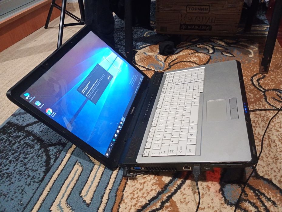 Продам ноутбука TOSHIBA