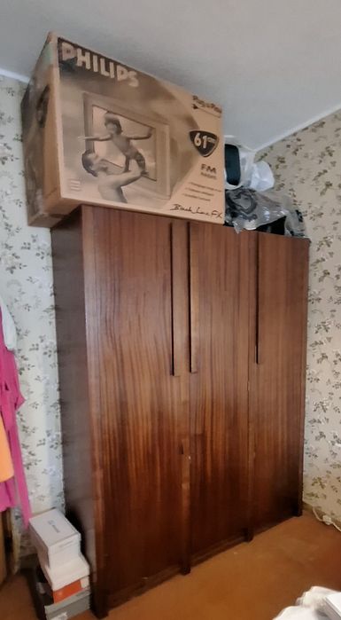 Roupeiro de 3 portas em Mogno