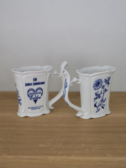 Pijałka porcelanowa kubek na wodę.