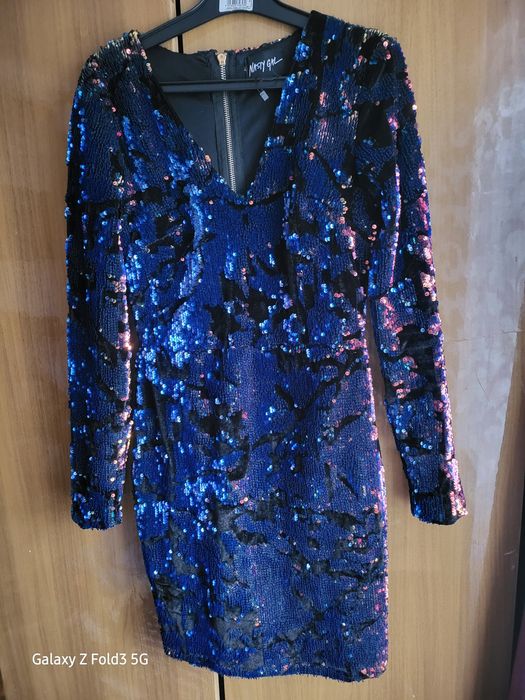 Продам новое платье