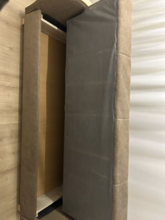 Sprzedam nową wersalkę – kolor cappuccino, od stolarza