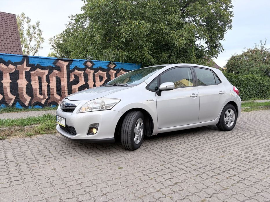Toyota Auris Toyota Auris Hybrid – zadbana, świetna bateria. 2012