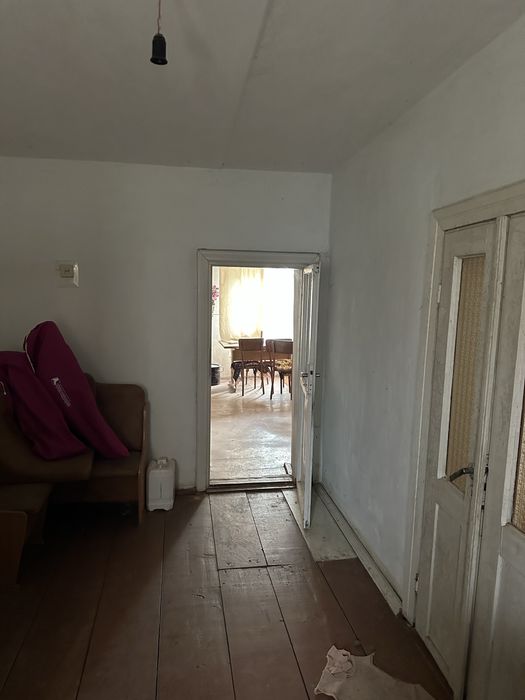 Продається два будинки в Доброгостові