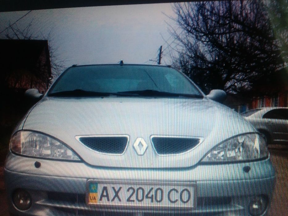 продам рено меган по запчастям кузовщина..