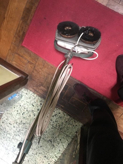 Máquina encerar chao