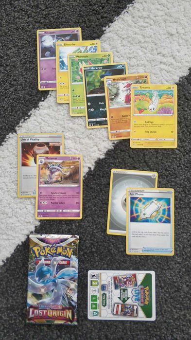 Mini Mystery Box Pokémon TCG – 7x Repack z Boosterem vol. 1