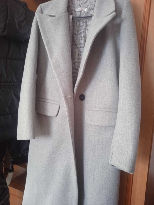 Продам весняне пальто ,нове.