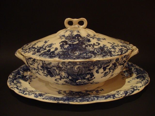 Caneca antiga em faiança Espanhola