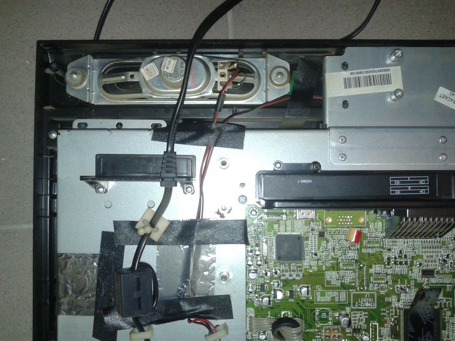 Telewizor LCD części TV Technika 26" elektronika podzespoły głośniki