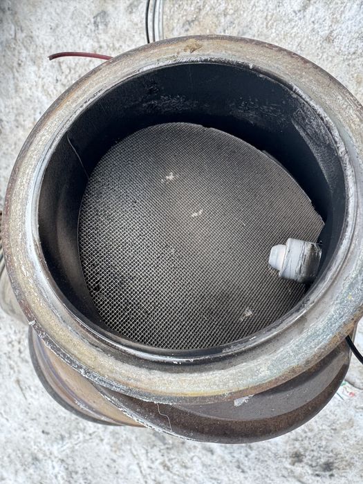 Katalizator Bmw lewy prawy  N63 4.4L.