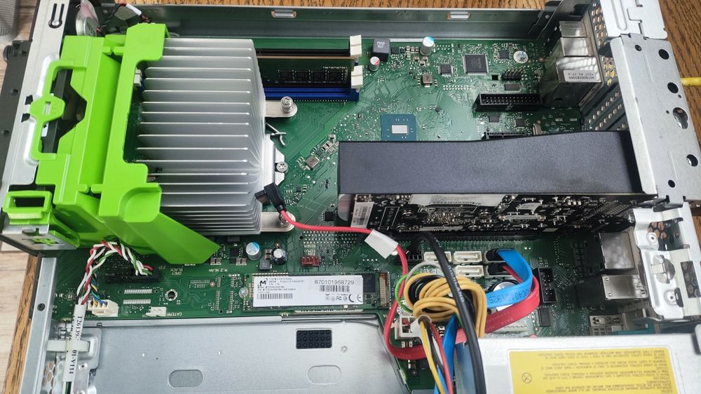Fujitsu Esprimo D956/E85+