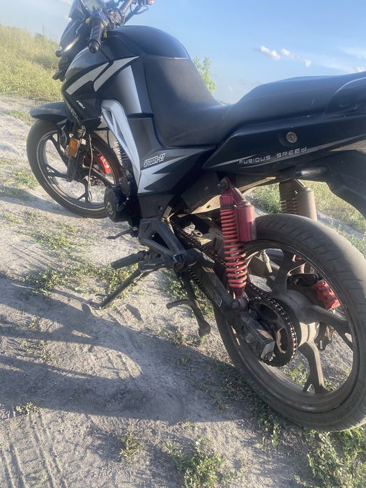 продам спарк р 27