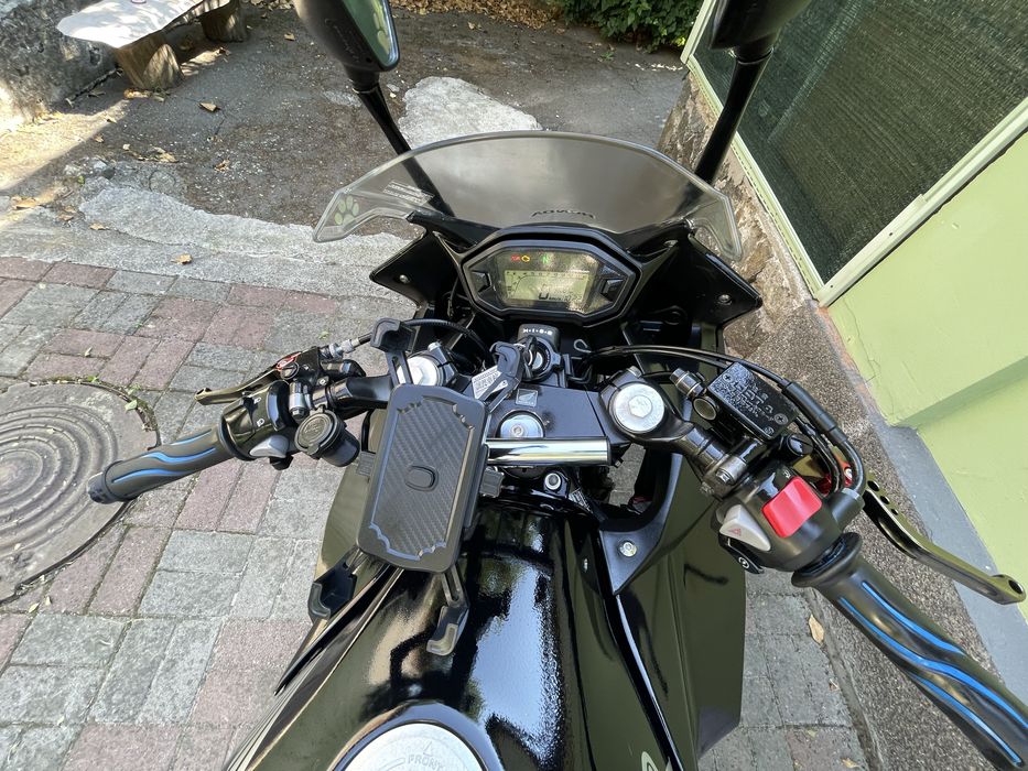 Продам honda Cbr 400r