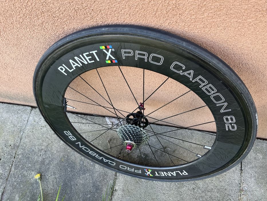 Kola karbonowe Planet X 82mm Campagnolo
