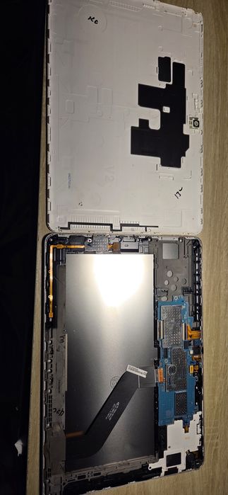 Tablet Samsung sm-t900. Na części.