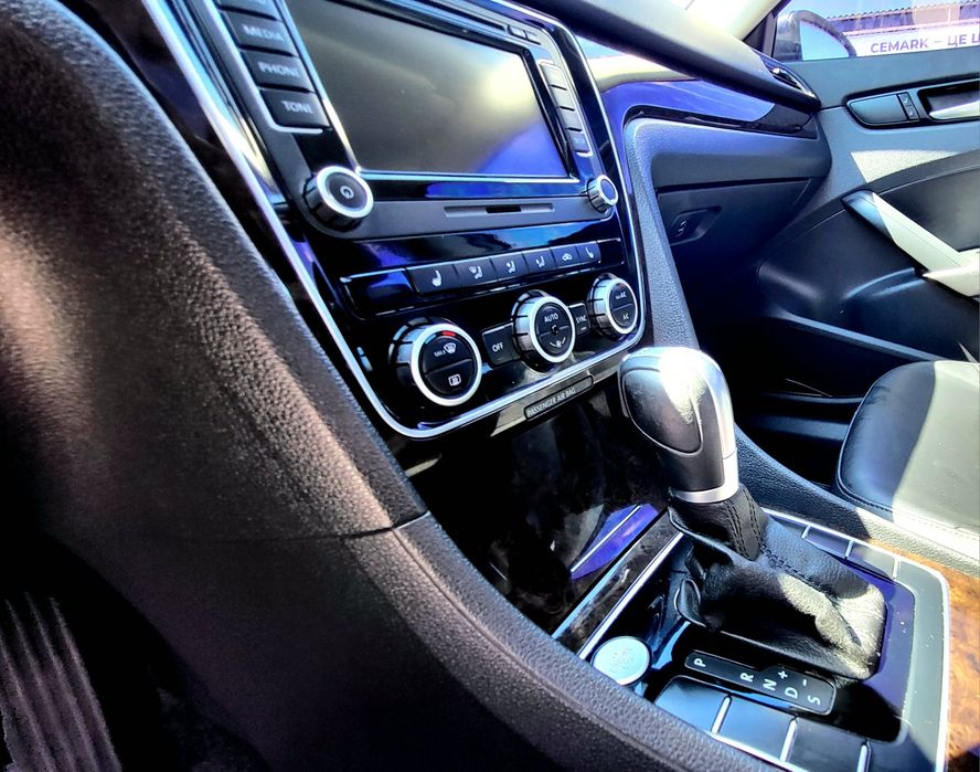 нефарбован  2015 VW PASSAT 2.0tdi АКП Шкіра