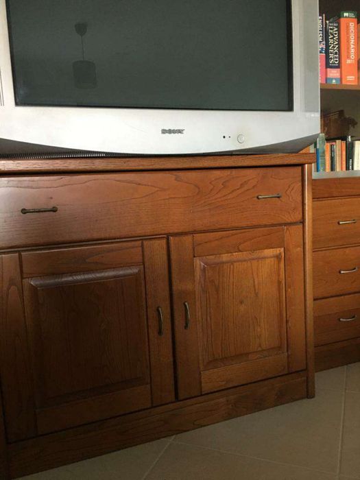 Estante móvel TV
