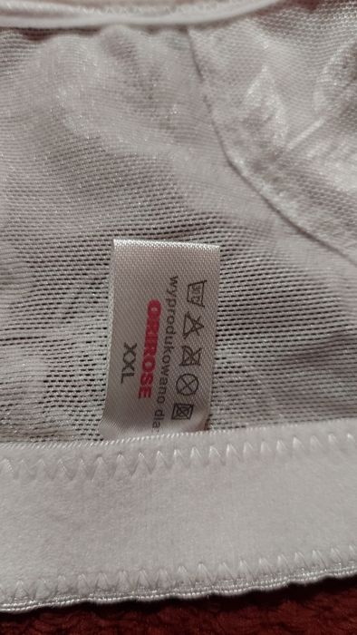 Biały gorset do unoszenia piersi