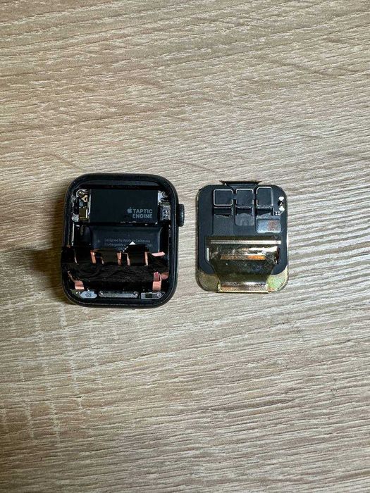 Apple watch 5, 44mm з оригінальним ременем і зарядкою (на запчастини)