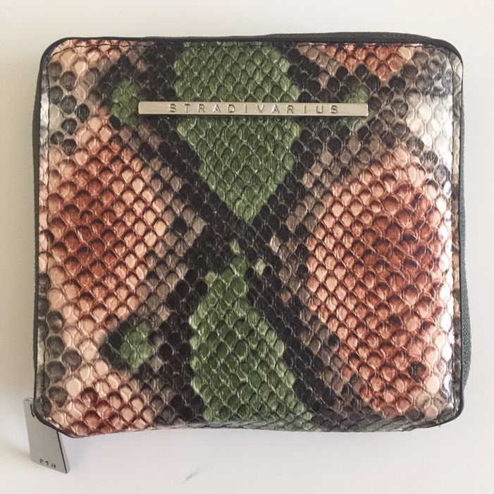 Porta-moedas e notas stradivarius