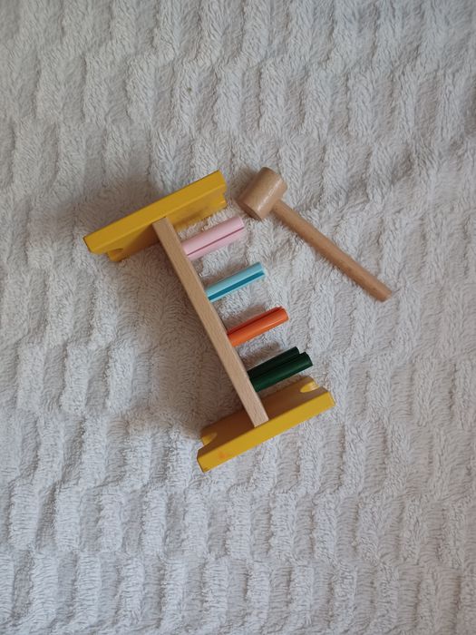 Zabawka niemowlęca dla 1-2 latka UPPSTÅ przebijanka, wielobarwny, wbij