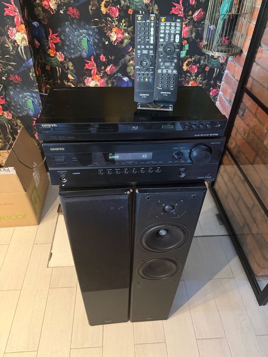 ONKYO TX-SR308 + BD-SP308 + m-audio HCS-9920 SE