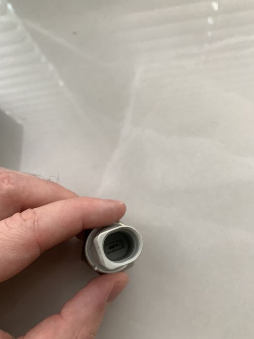 Датчик давления масла VAG