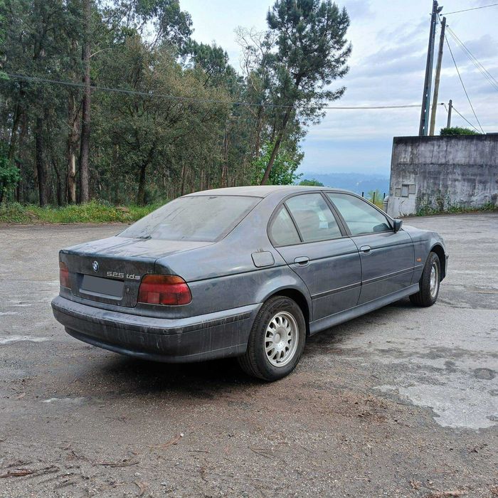 BMW E39 525D 2.5 de 2000 - Peças Usadas