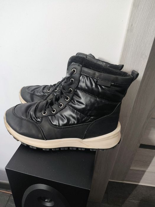 Взуття б/в жіноче 36-37 р