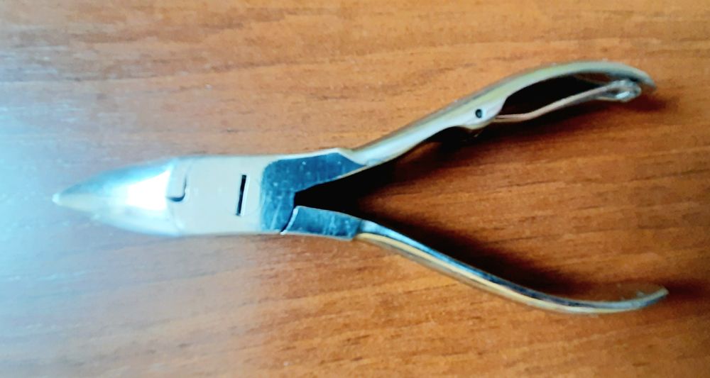 Кусачки для ногтей