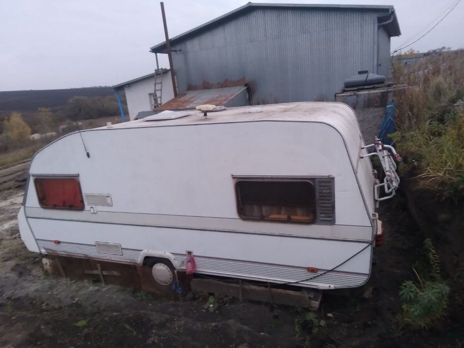 Кемпінг,дім на колесах