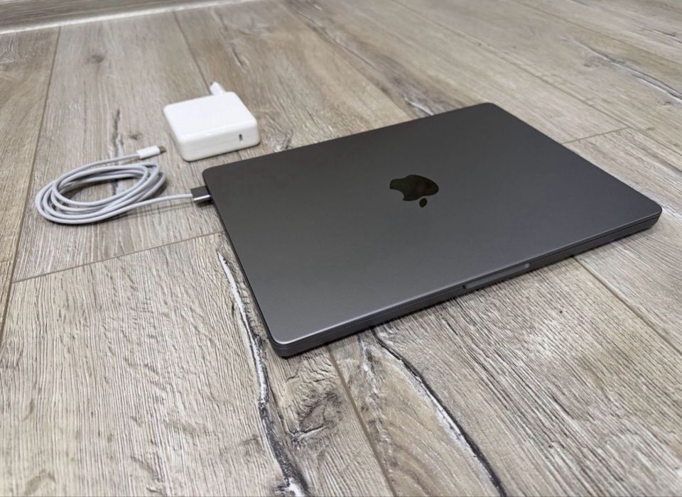 Apple MacBook Pro 14" M3 Pro 2023 18/512GB Space Black