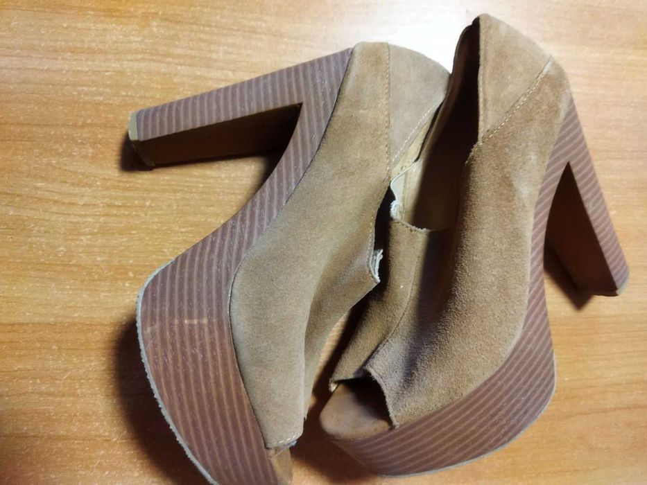 Замшевые туфли на высоком каблуке, 24см