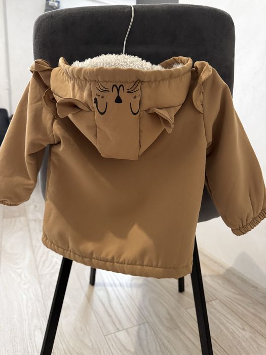 Куртка весна 90 розмір ( маломірить)