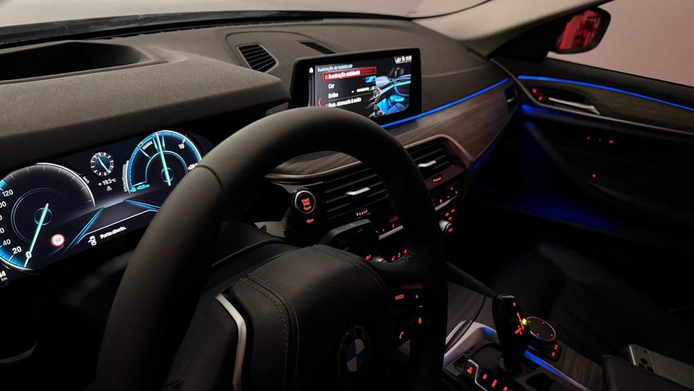 BMW 520d Line Luxury Auto FULL extras C/Teto Lindo