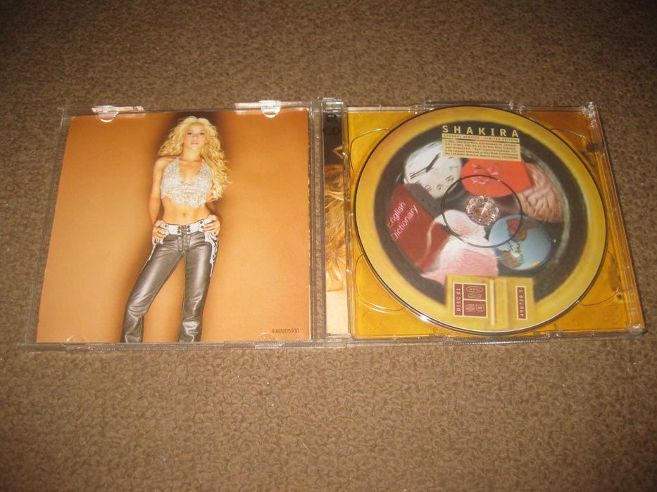 Edição Especial CD+DVD da Shakira "Laundry Service"