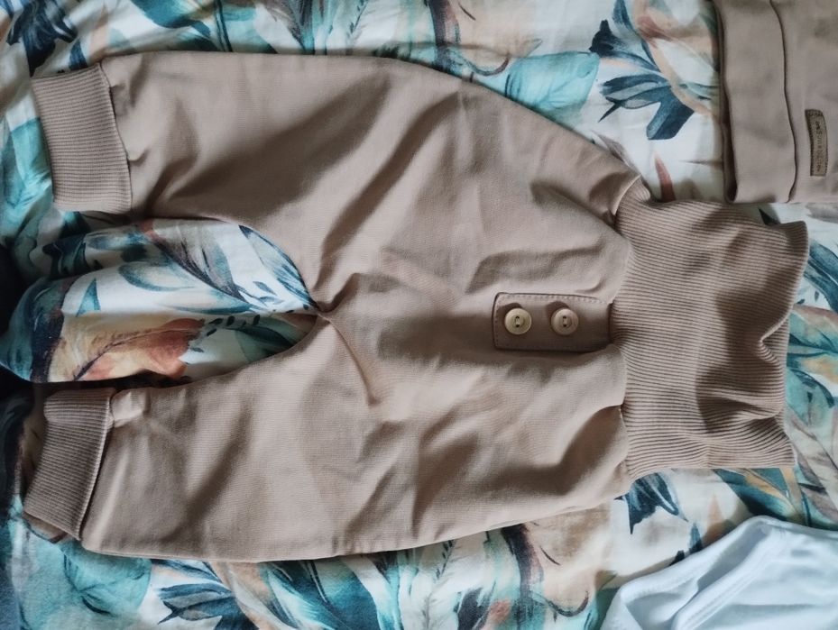 Elegancki komplecik na chrzest dla chłopca rozmiar  74