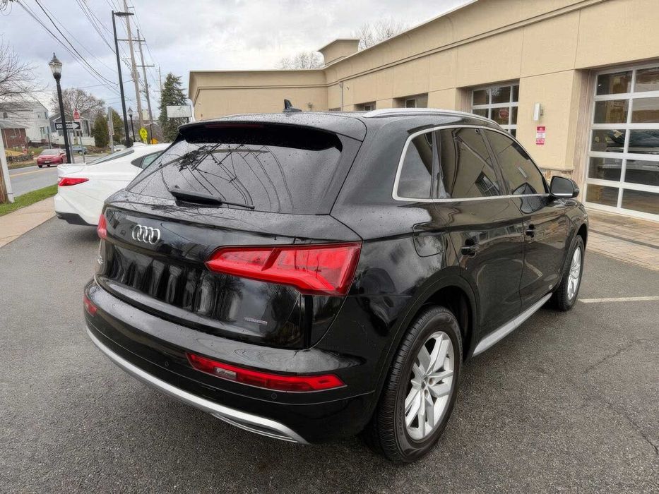 Audi Q5 quattro Prestige      2021